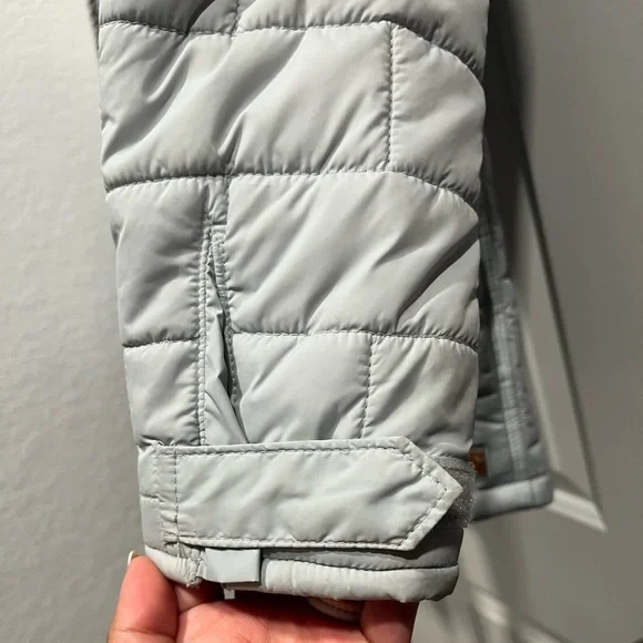 Carhartt Light Gray Jacket with Bright Pink Interior Size M 10/12 - Picture 5 of 9